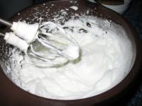 Bring the milk with vanilla sugar to the boil....