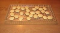 The bottom of the hives will be made of biscuits ...