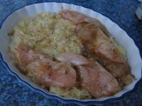 Evenly spread sauerkraut into the roasting dish....