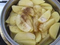 Peel the potatoes, chop into the moon shape...