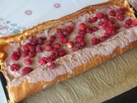 Spread cream to two-thirds from the edge. You can...