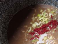 Put in the kettle prepared chopped paprika,...