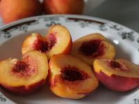 it nectarines and cut them into thin slices. 6....