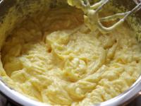 Stir the pudding filling well so that the mixture...
