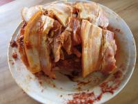 Cover the whole meat with slices of bacon and tie...