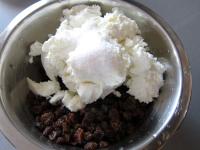 Soak the raisins in water for a while, drain, add...