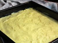 Pour pudding on bottom biscuits layer and equally...