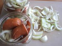 In a preserving jar with a volume of about 1...