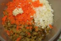 Put in a bowl coarsely cut sterilized sour...