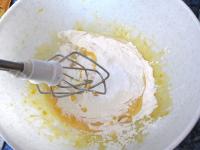Blend flour with baking powder in the eggs. ...