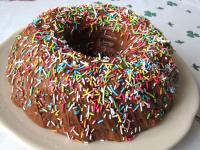 Sprinkle the cream with colorful icing...