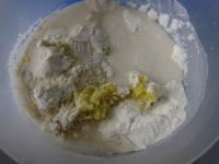 One half of the prepared potatoes (150 g) we put...