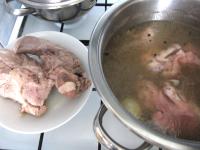 Remove meat and tongue after 1,5 hour and continue...