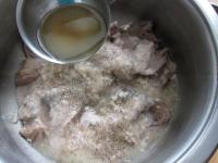 Add three small ladles of broth and stir again. We...