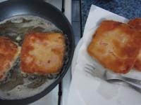 Take the fried meatloaf out of the pan, put it on...
