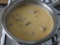 Put rabbit meat back into hot sauce to make it...