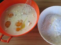 Prepare the wet mixture by mixing eggs with cream...
