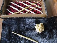 Use the remaining dough to make grids on the cake....