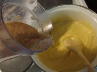 Stir mixed banana into the custard....
