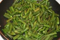 Let the green beans cool. Pour in the pan a little...