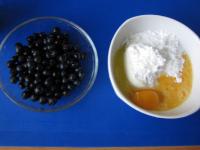 Wash the grape. Mix the cream curd with sugar and...