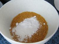 Pour into the bowl, add sugar and blend....