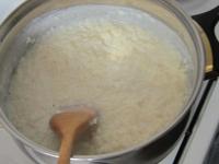 Rinse the rise, pour into the milk and cook into...