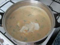 Pour the roux into the soup and bring to the boil....