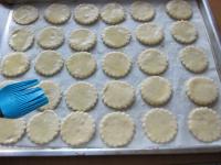 Place the rings on baking tray covered with baking...