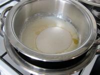 We cook suhajdy over a water bath. First melt...