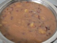 At the end pour in the sour cream with mixed flour...