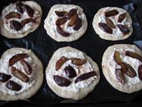 Put the prepared plums on the cream curd. Let the...