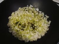 Peel the onion, finely chop and saute in oil for 6...