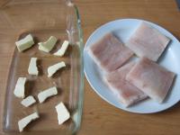Let the fillets defreeze, salt and place into the...