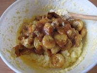 Carefully stir cool bananas into the cream......