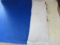 Stick the edge without filling on the top of roll...
