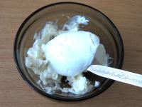 Mix bryndza with a little cream ......