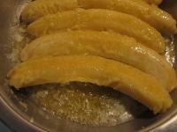 Add peeled bananas and fry them on both sides....