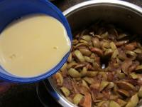 Mix pudding powder in water and add it to the cool...