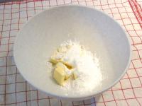 Beat the butter with icing and vanilla sugar....