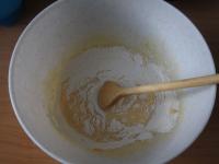 ... flour mixed with baking powder ......