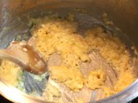 Sprinkle the onion with flour, blend and sauté. ...