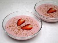 Pour into bowls, sprinkle with sugar as needed and...