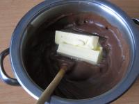Mix pudding with butter and spread the cream over...