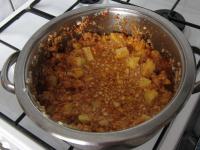 Mix the creams with flour and pour into the sauce,...