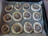 ... jam sprinkled with nuts ......
