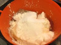 Add cream cheese, pour pudding powder and sugar...