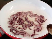 Fry the onion on a little oil....