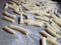 Gradually set dumplings aside adequatelly floured...