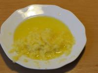 Clean the potato, wash and grate finely....